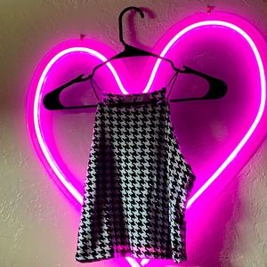 Black and white crop top